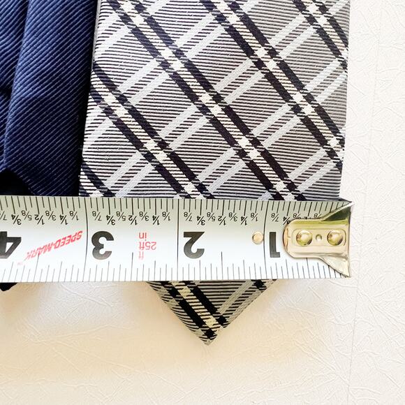 Men's Tommy Hilfiger Blue Plaid 100 Silk Neck Tie - Picture 8 of 8